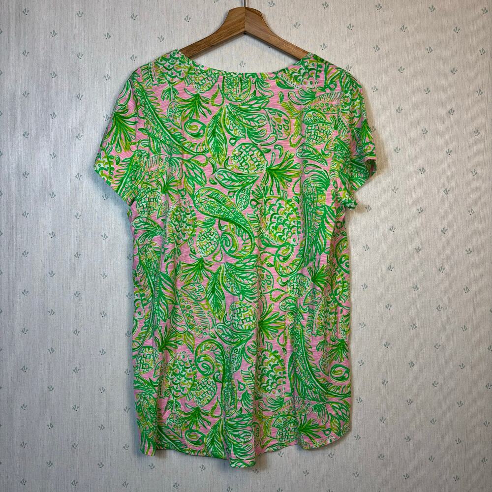 Lilly Pulitzer Etta V Neck Top Size XL Mandevilla Baby Fins and Flippers NWT - Picture 3 of 9